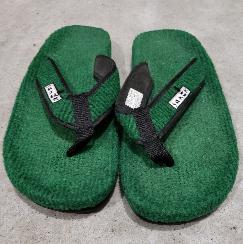 Sanuk Flip Flops